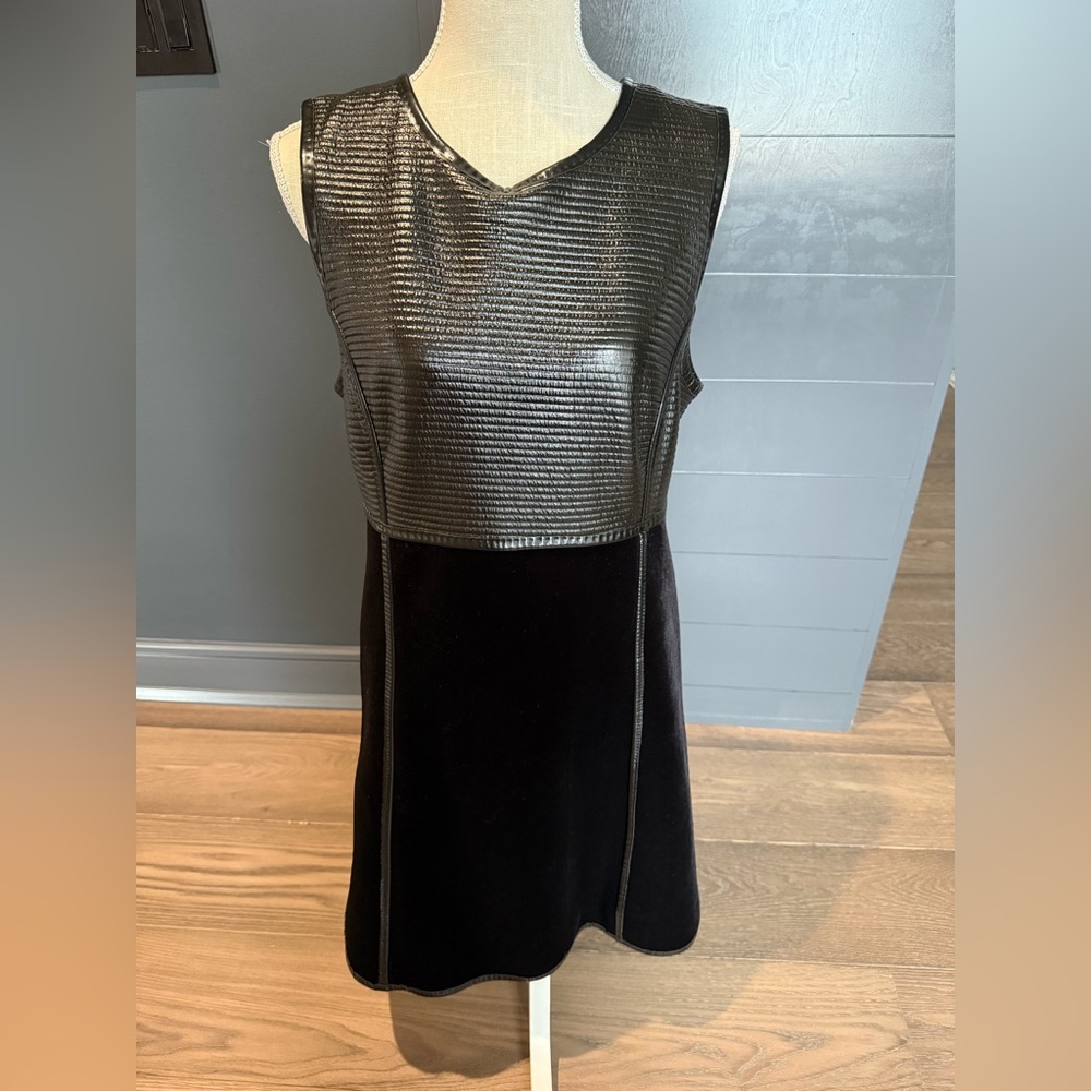 Leon Max NWT Velvet & Faux patent leather Black Sleeveless Midi Dress